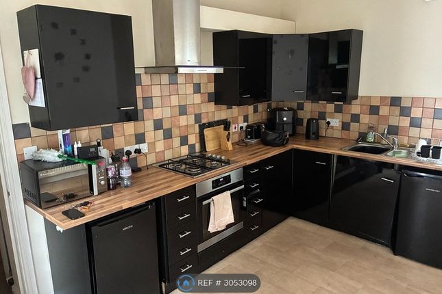Highlea, Copebank, Bolton photo 5