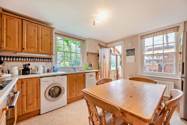 1 Holmwood Park Farm Cottages,, Mill Lane, Dorking photo 4