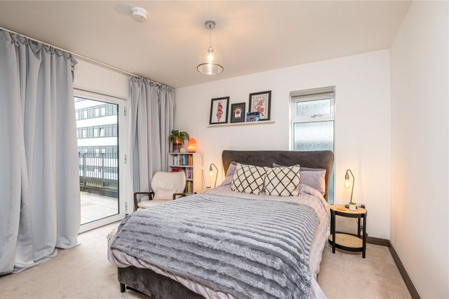 Flat for sale in Victoria Avenue, Southend-On-Sea, Essex