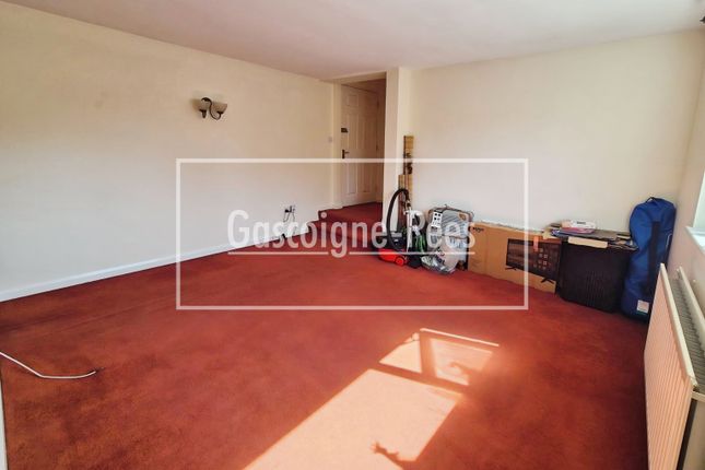 Flat 3, Camberley photo 3