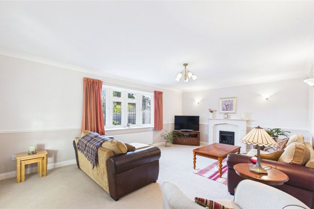 29, Lansdowne Road, Camberley photo 3