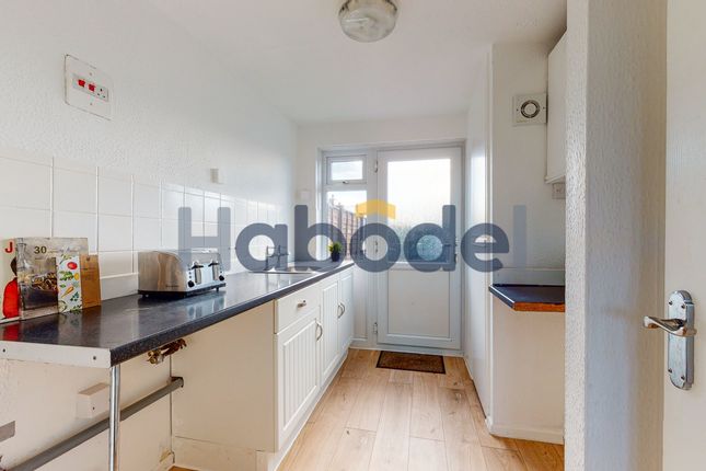 15 Roseberry Road, Redcar, Redcar photo 2