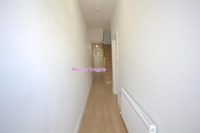24, Thorngrove Road, Upton Park photo 2