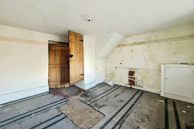 1 Walmsgate, Barnoldswick photo 2