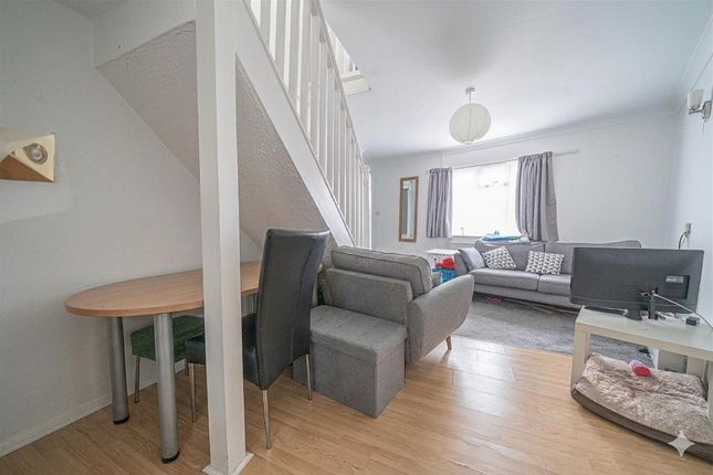 The Flat, 73 Dennis Road, Weymouth photo 4