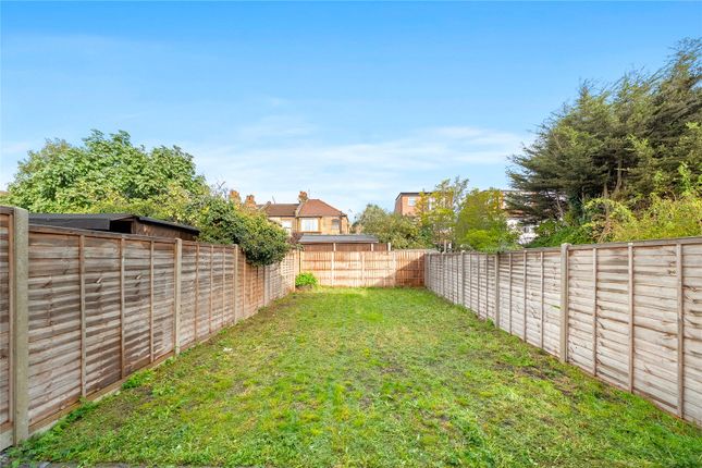 186, Billet Road, London photo 3
