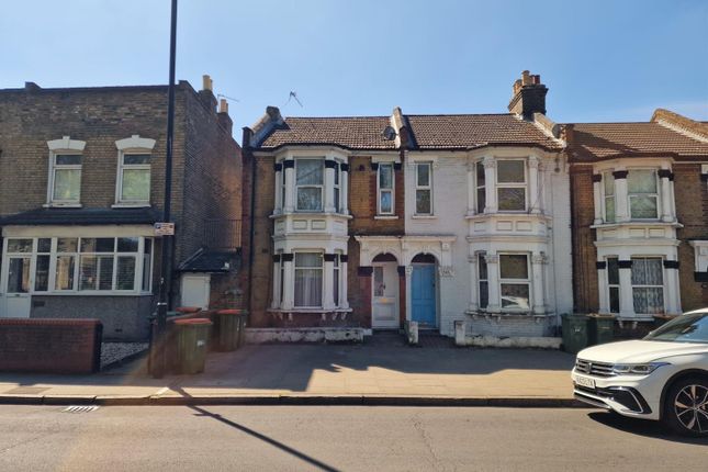 2-bed house on Flat Above, 146A, Portway, Stratford, £315,000