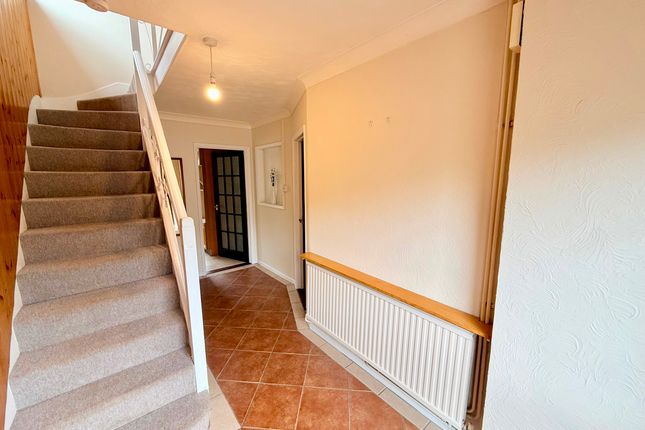 10 St Peters Road, Stowmarket photo 2