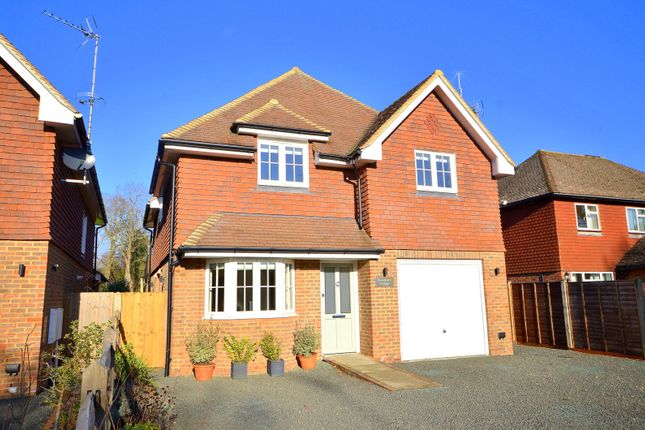 Thumbnail Detached house for sale in Avenue Road, Cranleigh