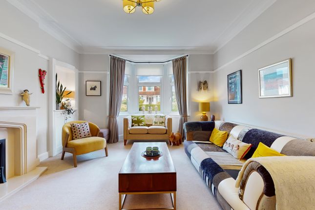 30, Kessington Drive, Glasgow photo 2