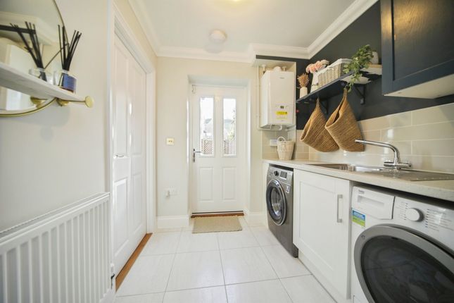 23, Quarry Avenue, Ipswich photo 4