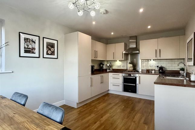 15, Royal Wilding Place, Hereford photo 4