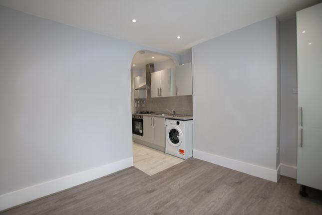 24 (Flat A), Station Parade, London photo 2