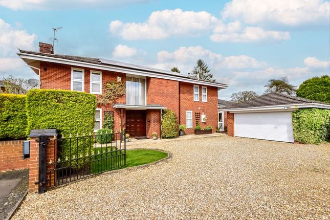 Thumbnail Detached house for sale in Wannions Close, Chesham