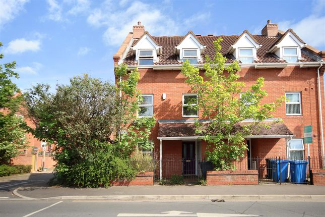 Thumbnail Town house for sale in Heigham Street, Norwich