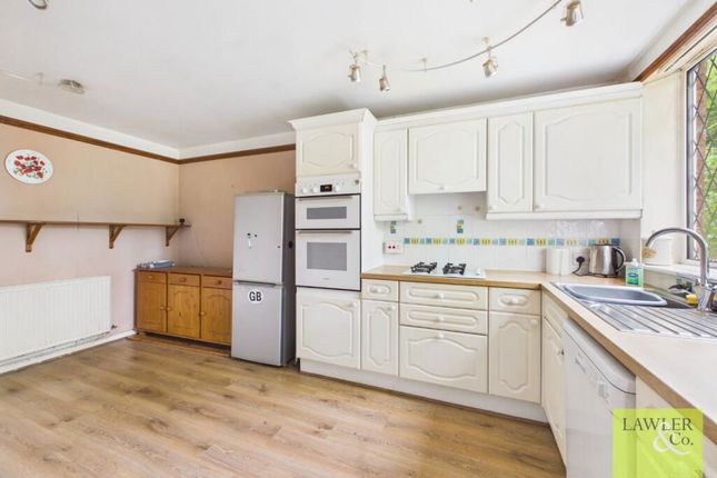 11, Dryden Close, Stockport photo 4