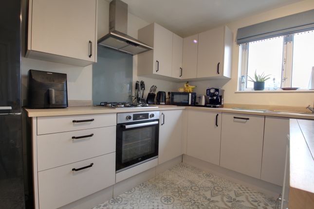 Town house for sale in 6 St. James Drive, Horsforth, Leeds