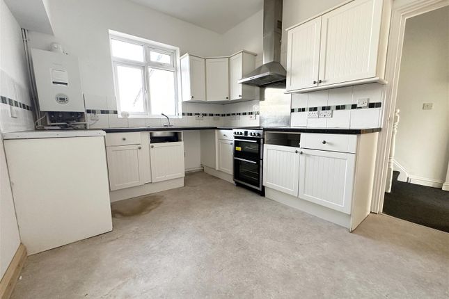 Flat 3, 123, Highland Road, Portsmouth photo 2