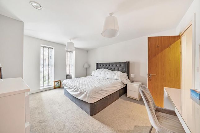 Flat for sale in Graven Hill, Bicester, Oxfordshire