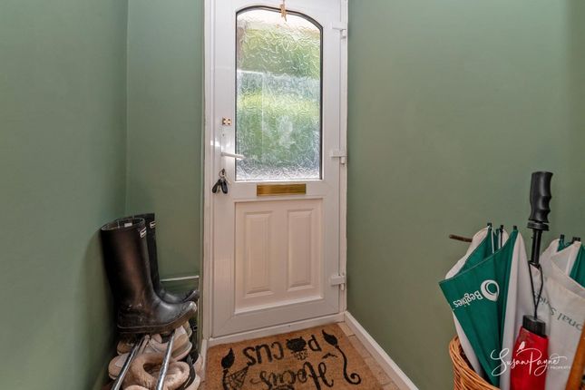 18 St. Georges Lane, Newport photo 4