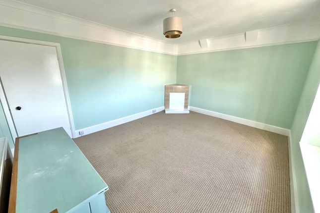 Flat to rent in Park Hill Road, Torquay