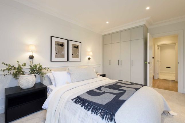 House 6, Clubhouse Residences, Craven Road, London photo 4