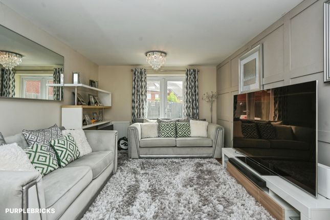 41, Phoenix Place, Warrington photo 4