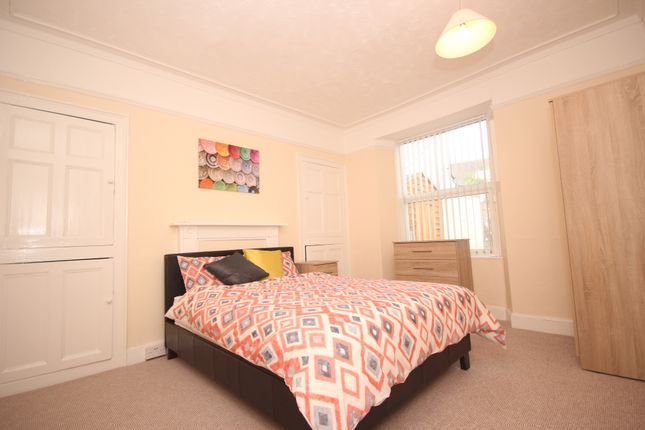 Room to rent in Oxford Place, Plymouth