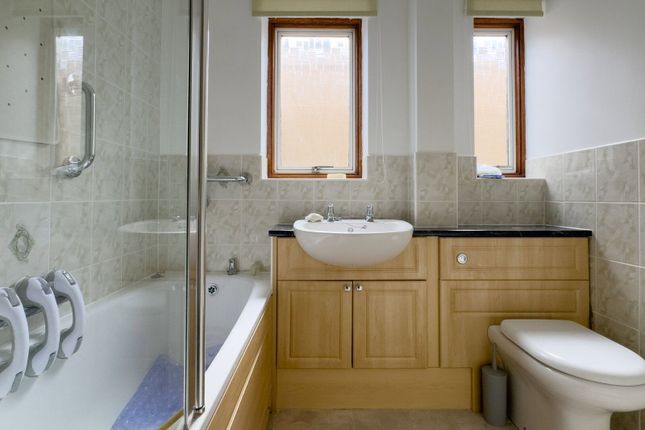 3, Bramble Hill, Alresford photo 4