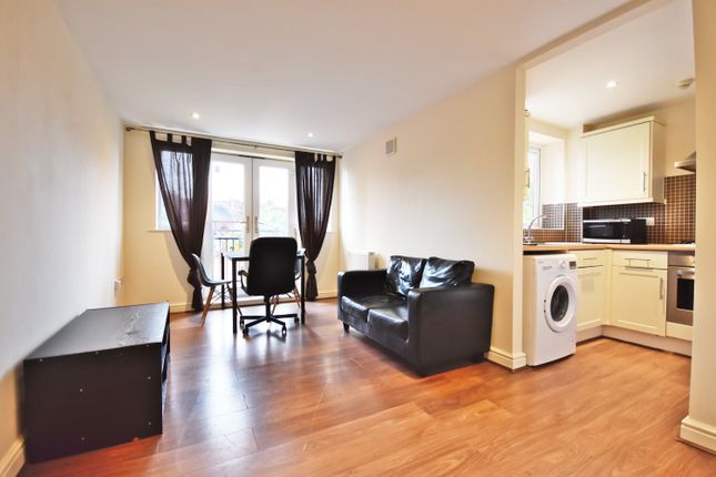Flat for sale in Swan Court, Swan Lane, Coventry