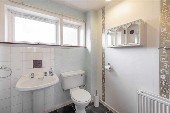 Terraced house for sale in Sherbrooke Road, Rosyth, Dunfermline