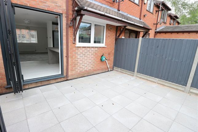 End terrace house to rent in Fieldhouse Close, Henley-In-Arden