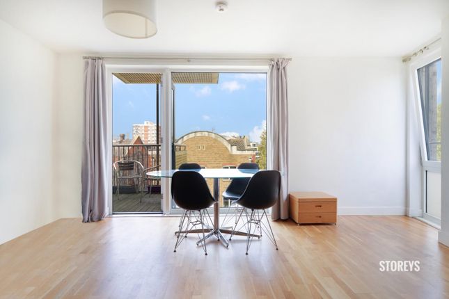 Flat 402, Adelaide Wharf, 120 Queensbridge Road, London photo 4