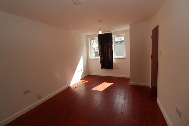 9 Livingstone House,, Gillingham Road, Gillingham photo 5