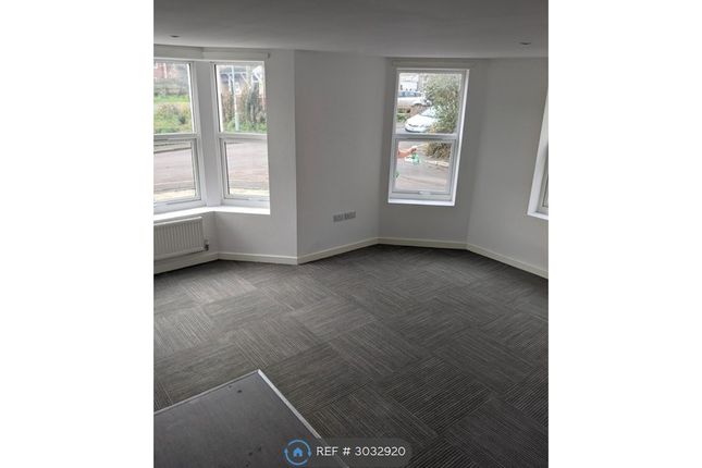 Flat, Great Western Mews Camborne Grove, Yeovil photo 5