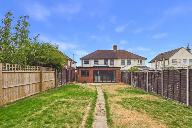 46, Cheltenham Road East, Gloucester photo 4