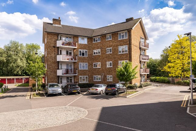 Thumbnail Flat for sale in Old Mill Court, Chigwell Road, South Woodford