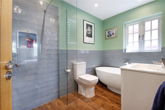 En Suite Bathroom