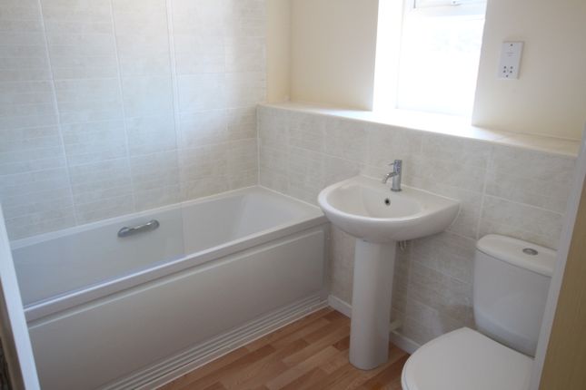 111, Hudson Way, Grantham photo 5
