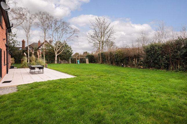 The Orchard Whitchurch Road, Tarporley photo 3