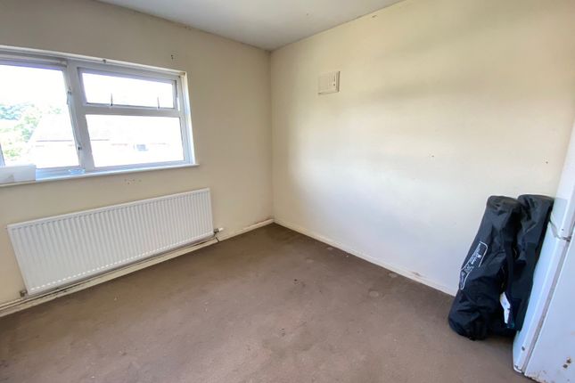 9a, Coombe Tennant Avenue, Neath photo 4