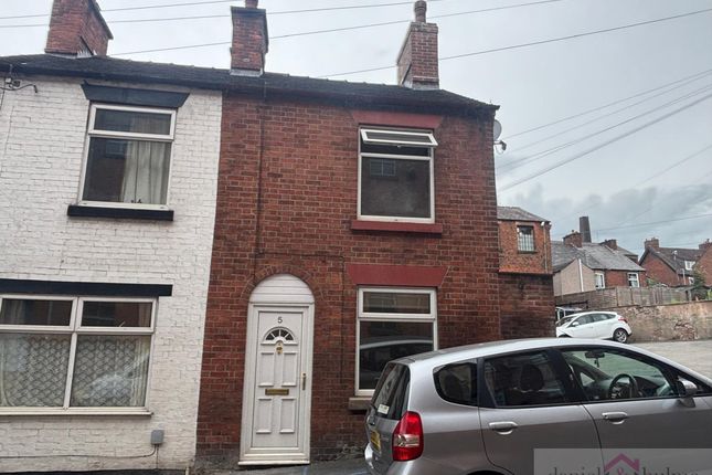 2-bed house on 5 London Street, Leek, £650/mo
