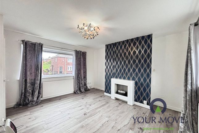 7, Highstone Vale, Barnsley photo 2