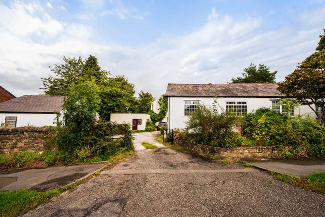 2-bed house on Flat 2, Woodfield Mews, Knott Lane, Hyde, £195,000