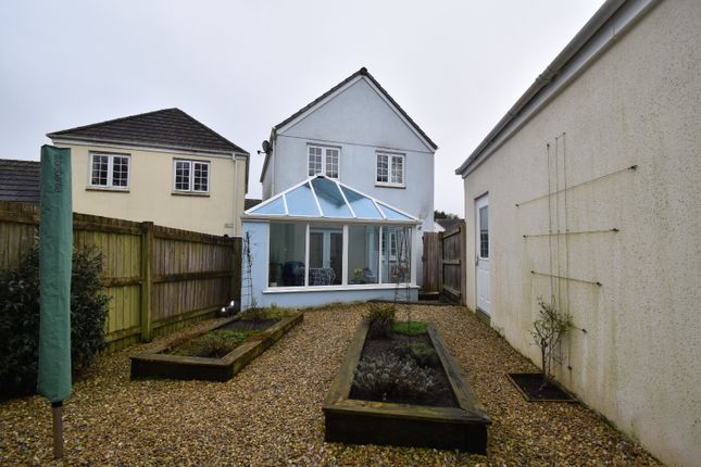 Detached house to rent in Round Ring Gardens, Penryn
