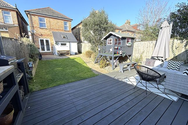 17, Hillman Road, POOLE photo 2