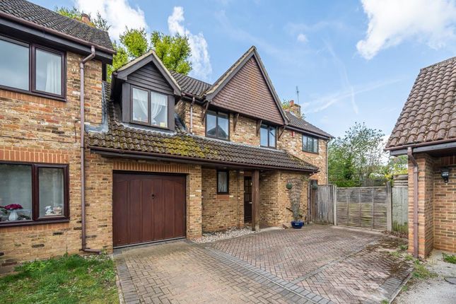 End terrace house for sale in Knaphill, Woking