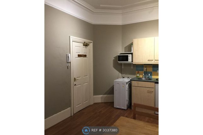 Studio, Chiswick High Road, London photo 5