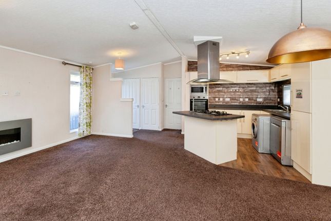 25, Brownfield Gardens, Berkshire photo 4