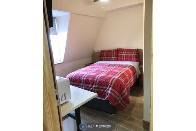 Thumbnail Room to rent in Heath Street, London